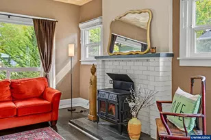 735 20th St NE, Salem, OR 97301 - Photo 11