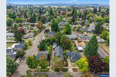 735 20th St NE, Salem, OR 97301 - Photo 47