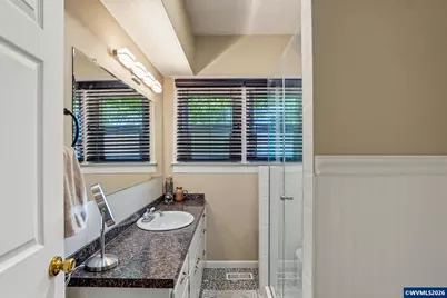 735 20th St NE, Salem, OR 97301 - Photo 17