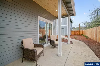 46 Walnut St, Independence, OR 97351 - Photo 41