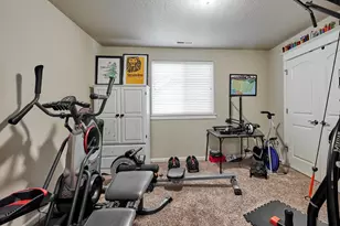 422 Turnberry Ave, Woodburn, OR 97071 - Photo 21