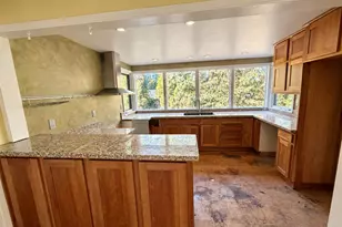 3860 Croisan Creek Rd S, Salem, OR 97302 - Photo 9