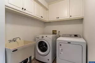 4380 NW Canary Pl, Corvallis, OR 97330 - Photo 17