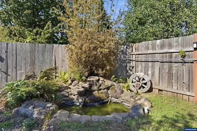 794 S Grice Lp, Jefferson, OR 97352 - Photo 33