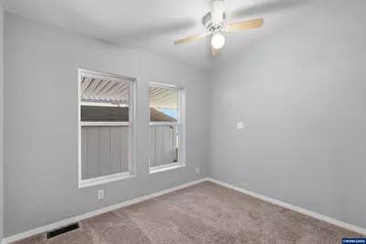 794 S Grice Lp, Jefferson, OR 97352 - Photo 15