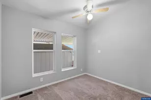 794 S Grice Lp, Jefferson, OR 97352 - Photo 15