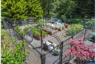 29877 Bartels Creeks Dr, Lebanon, OR 97355 - Photo 49
