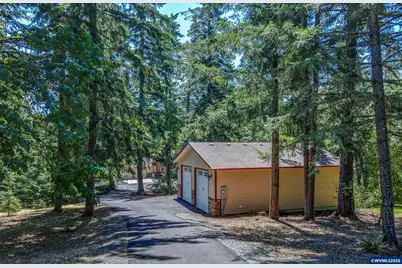 29877 Bartels Creeks Dr, Lebanon, OR 97355 - Photo 7