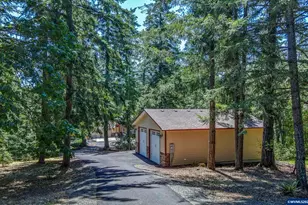 29877 Bartels Creeks Dr, Lebanon, OR 97355 - Photo 7
