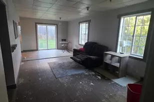 653 W 1st St, Halsey, OR 97348 - Photo 7