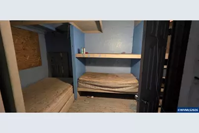 653 W 1st St, Halsey, OR 97348 - Photo 15