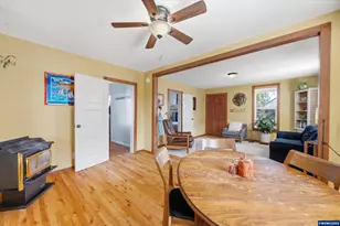 1275 SE Jefferson St, Dallas, OR 97338 - Photo 9
