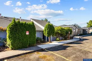 350 NE Evergreen Ct, Dallas, OR 97338 - Photo 3