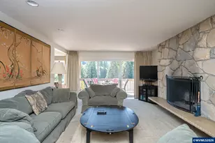 68651 E Bowmans Cir, Welches, OR 97067 - Photo 3