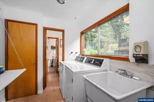 27828 Gibralter Lp, Eugene, OR 97405 - Photo 35