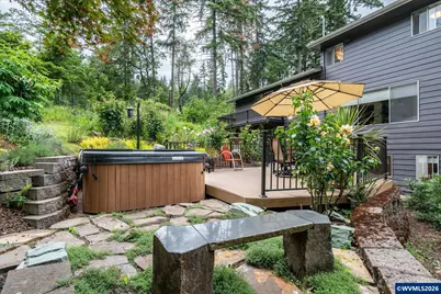 27828 Gibralter Lp, Eugene, OR 97405 - Photo 3
