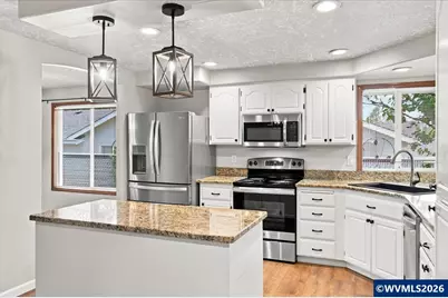 5746 Flairstone Dr SE, Salem, OR 97306 - Photo 7