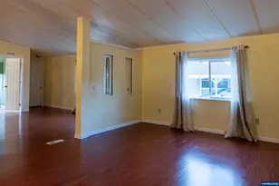 4155 NE Three Mile Ln, McMinnville, OR 97128 - Photo 11