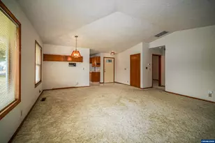 751 Catron St N, Monmouth, OR 97361 - Photo 7