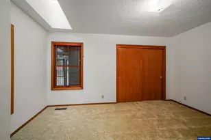 751 Catron St N, Monmouth, OR 97361 - Photo 15