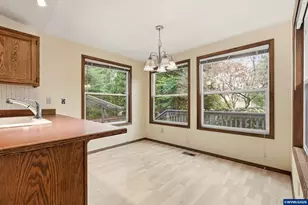 3738 SW 16th Ct, Gresham, OR 97080 - Photo 11