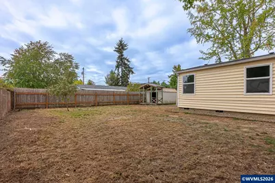 620 E St, Lebanon, OR 97355 - Photo 25