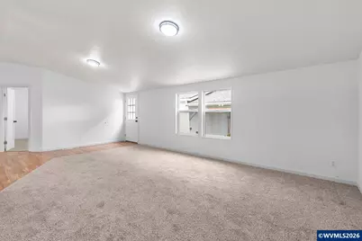 620 E St, Lebanon, OR 97355 - Photo 7