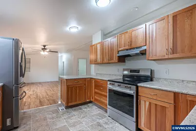 620 E St, Lebanon, OR 97355 - Photo 15