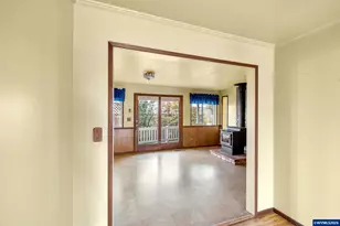 1501 Newport Way, Woodburn, OR 97071 - Photo 11