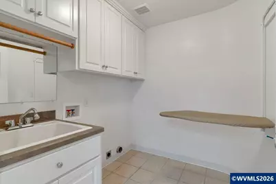 303 Carnelia St SE, Salem, OR 97306 - Photo 27