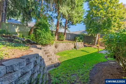 303 Carnelia St SE, Salem, OR 97306 - Photo 43
