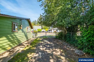 1649 Elm St, Sweet Home, OR 97386 - Photo 23