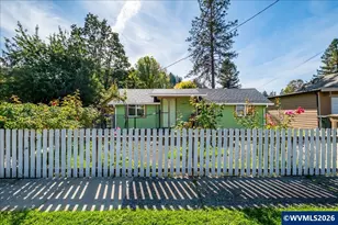 1649 Elm St, Sweet Home, OR 97386 - Photo 33