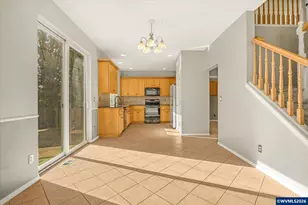 2548 Edgewater Dr, Woodburn, OR 97071 - Photo 5