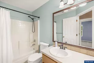 2548 Edgewater Dr, Woodburn, OR 97071 - Photo 21