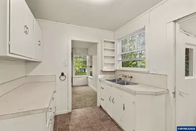 330 SW Cummings Av, Corvallis, OR 97333 - Photo 5