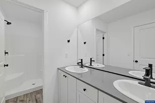 1047 Cardinal St, Woodburn, OR 97071 - Photo 21