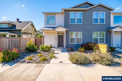 538 S 7th St, Independence, OR 97351 - Photo 1