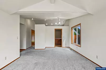 1013 NE Lorvik Pl, Corvallis, OR 97330 - Photo 9
