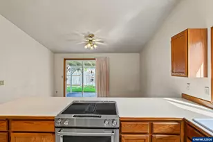 1013 NE Lorvik Pl, Corvallis, OR 97330 - Photo 15