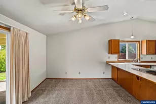 1013 NE Lorvik Pl, Corvallis, OR 97330 - Photo 17