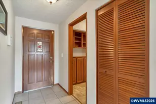 2008 W Santiam Dr, Woodburn, OR 97071 - Photo 9