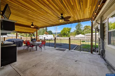 675 SW Parkside Dr, Mill City, OR 97360 - Photo 35