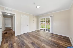 675 SW Parkside Dr, Mill City, OR 97360 - Photo 19