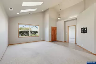 2030 Lakeland Way, Eugene, OR 97408 - Photo 7