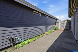 2030 Lakeland Way, Eugene, OR 97408 - Photo 31