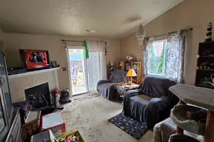 345 Clover Ridge Rd NE, Albany, OR 97322 - Photo 7