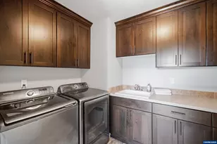 3104 36th Ave SE, Albany, OR 97322 - Photo 25