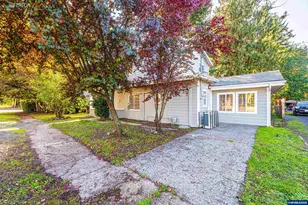 816 14th Ave, Sweet Home, OR 97386 - Photo 1
