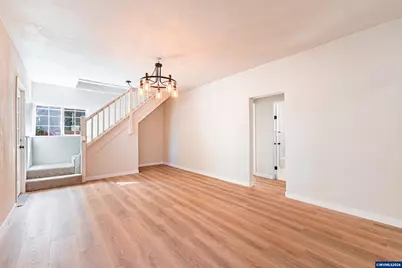 816 14th Av, Sweet Home, OR 97386 - Photo 5